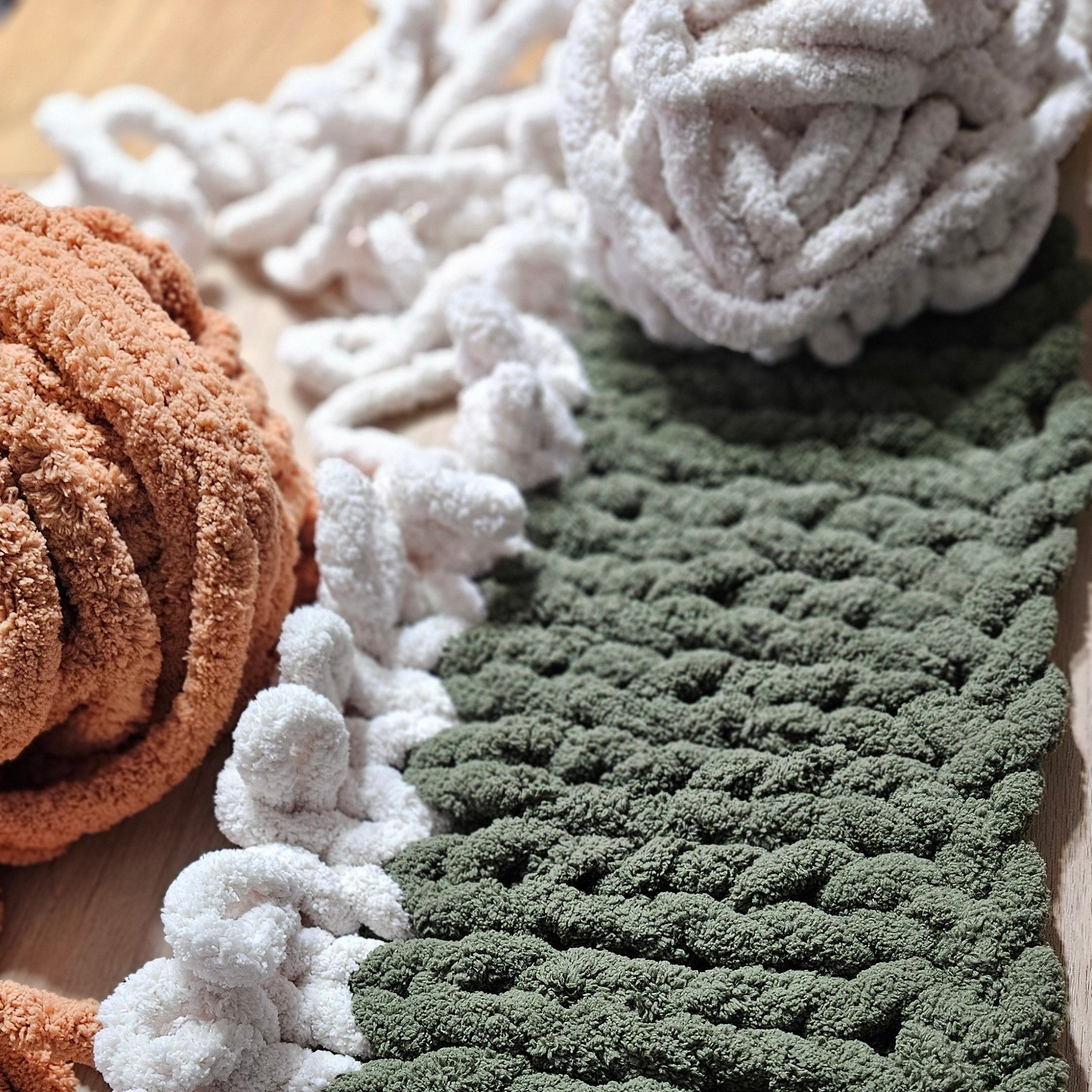 Chunky Knit Blanket Holiday Workshop